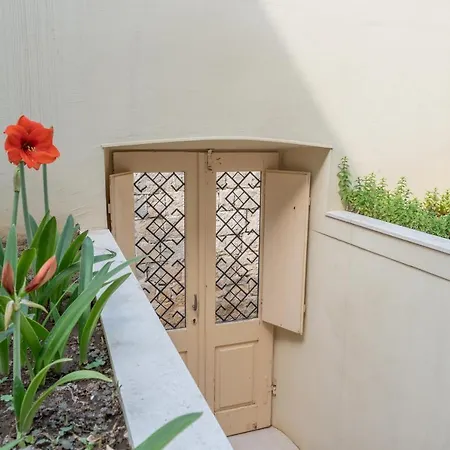 Mazza House With Sea View-center Appartement *