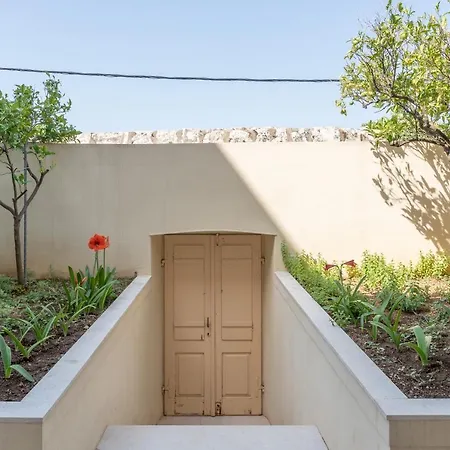 Mazza House With Sea View-center