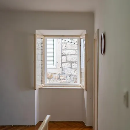 Mazza House With Sea View-center Appartement Cavtat