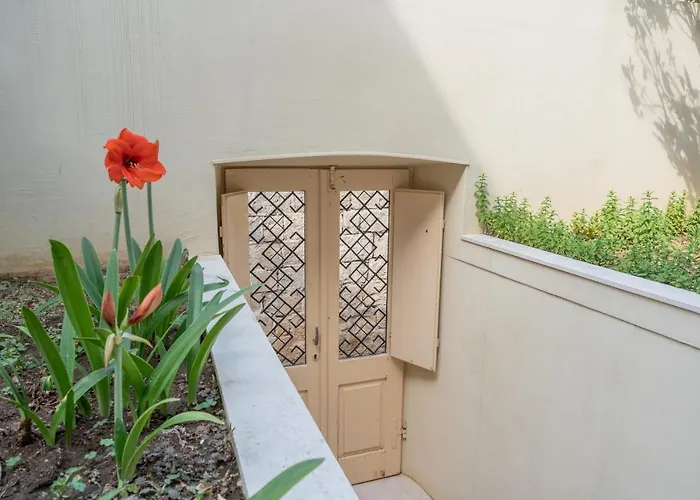 Mazza House With Sea View-center Appartement *