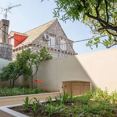 Mazza House With Sea View-center * Cavtat